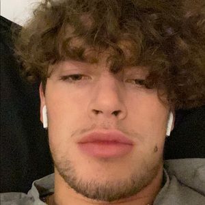 Meet your Posher, Isaac